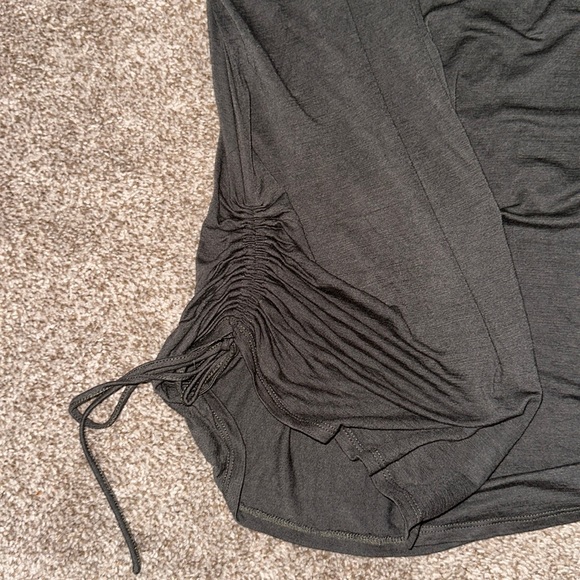 Dark green scoop neck with cinched sides - Picture 3 of 5